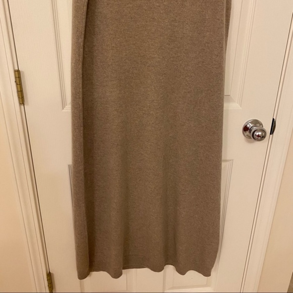 NORDSTROM SIGNATURE 100% Cashmere Turtleneck Sleeveless Sweater Dress in Tan L - Picture 5 of 12